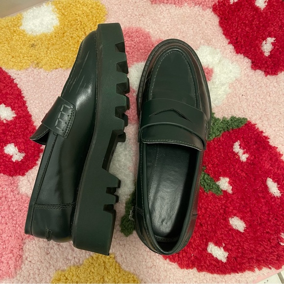 Zara Forest Green Slip On Loafers - Picture 3 of 5